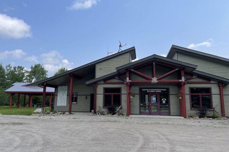 Centre d’interprétatiom du doré jaune 2